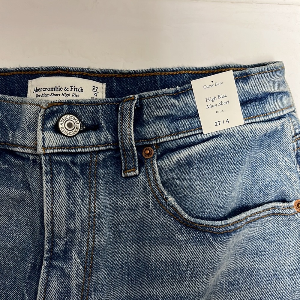 NWT Abercrombie curve love high rise mom shorts.  heart sequin pride shorts 27/4 - Picture 5 of 6